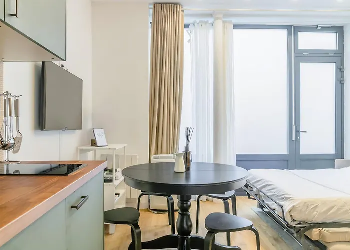 Apartament Enjoy In A Lovely Nest With Modern Design