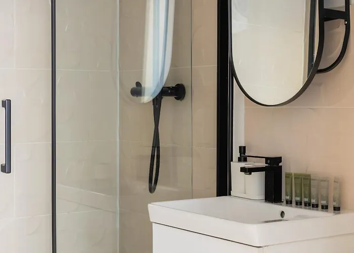 Enjoy In A Lovely Nest With Modern Design Apartament Paryż